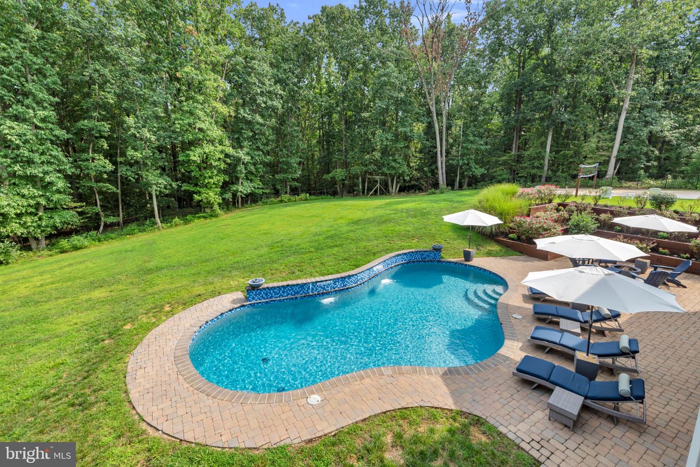 1011 Saint Anne Ln Property Photo 87