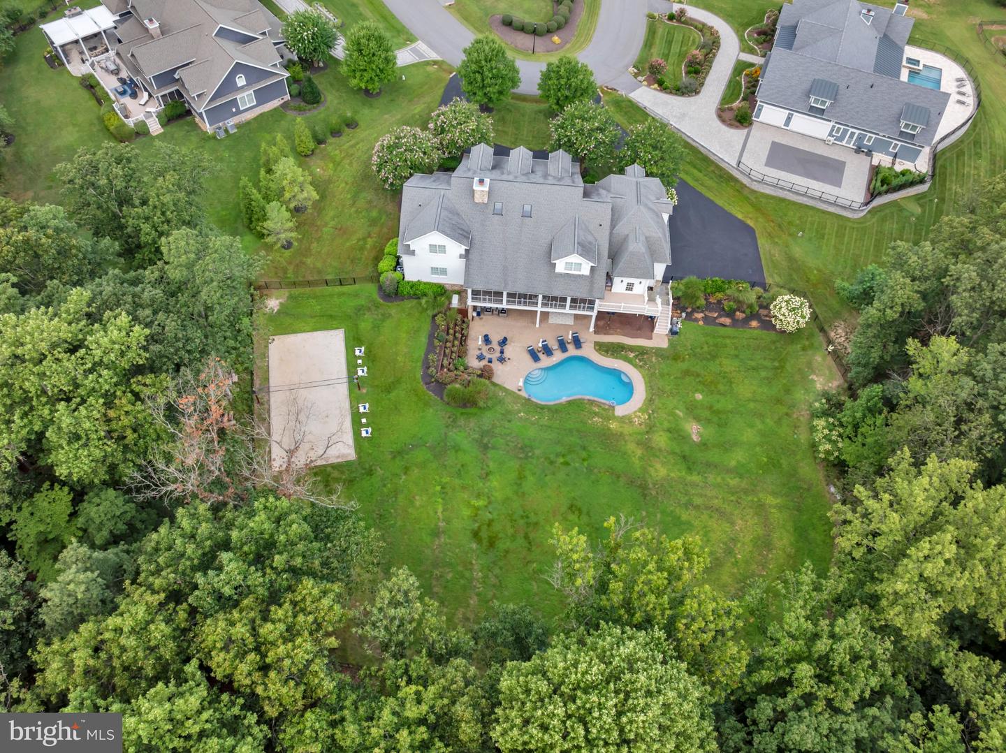 1011 Saint Anne Ln Property Photo 114