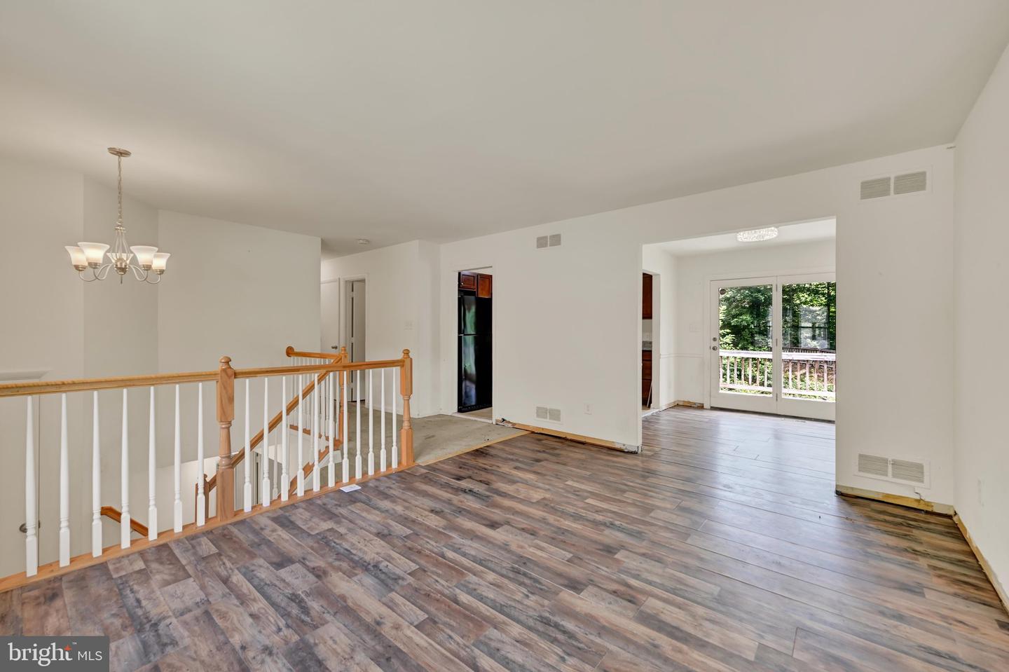 449 Cloverdale Cir Property Photo 7