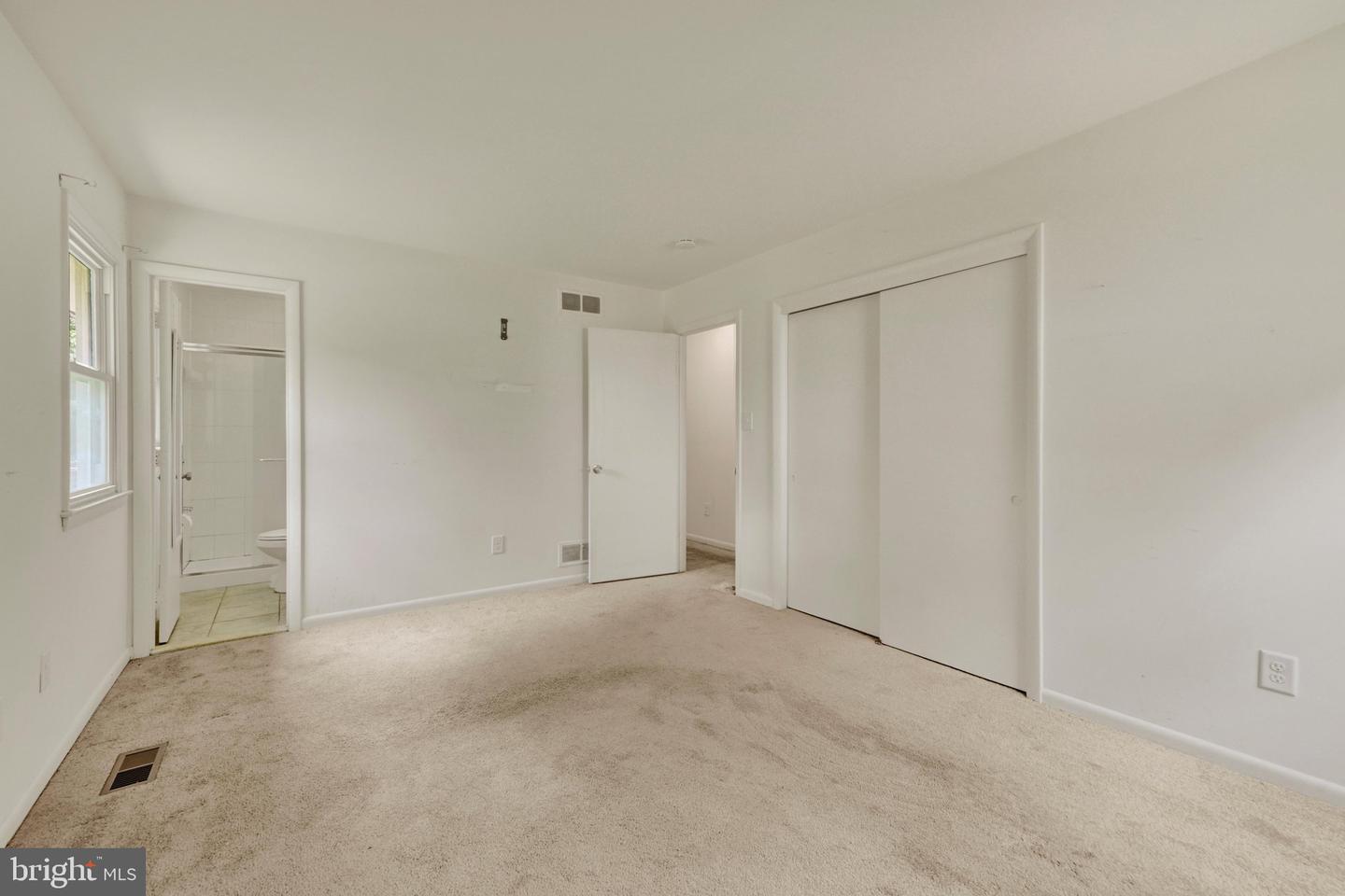 449 Cloverdale Cir Property Photo 14