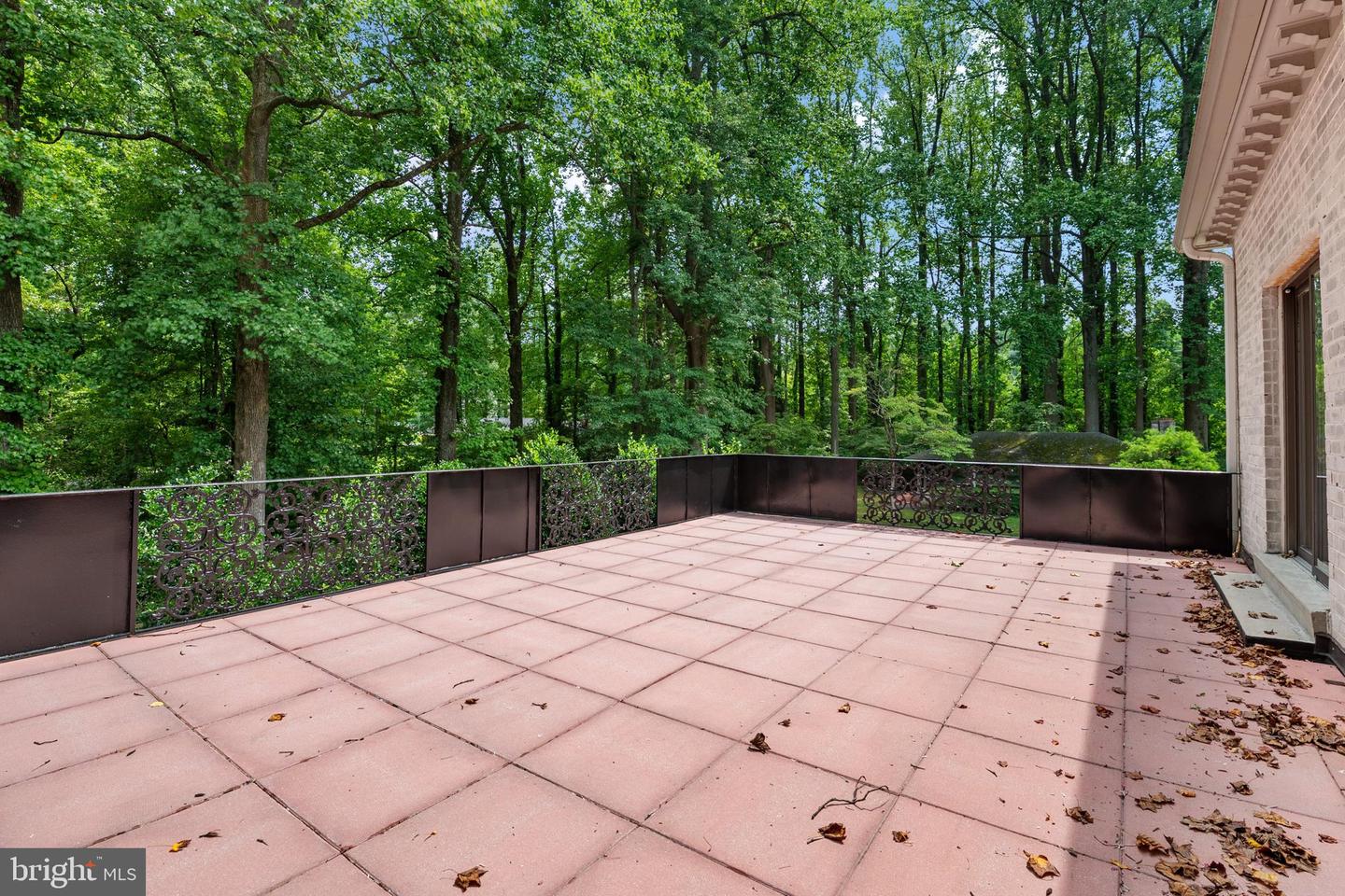 1621 Millersville Rd Property Photo 14