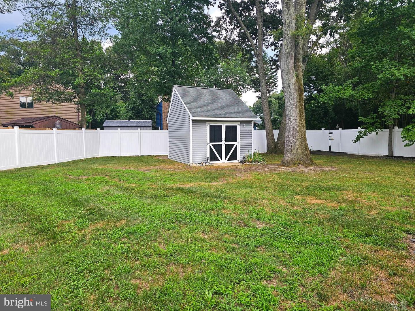 103 Evon Ct Property Photo 3