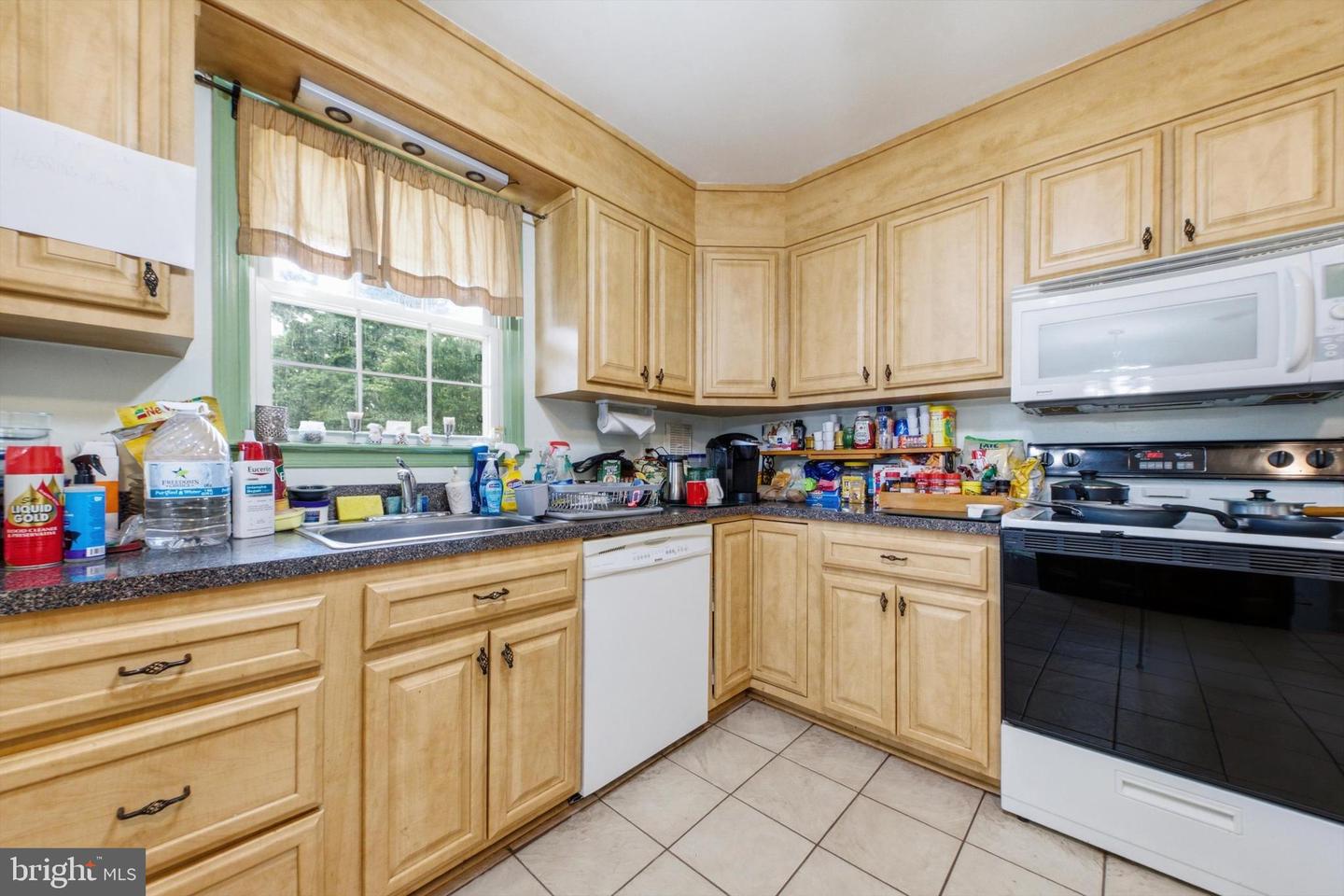 776 Evergreen Rd Property Photo 10