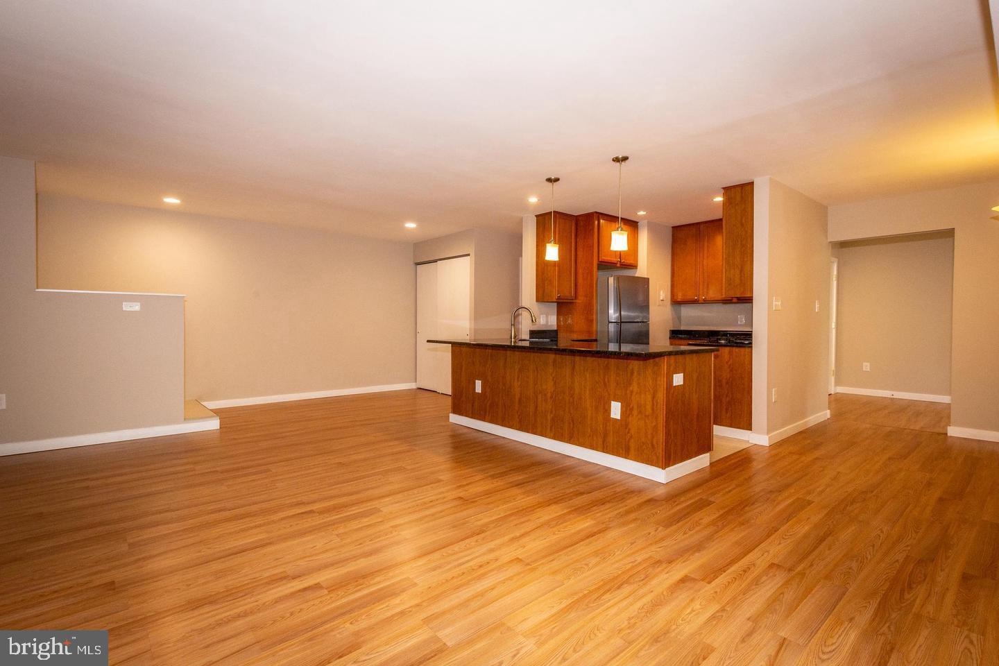 9 Silverwood Cir #11 Property Photo 3