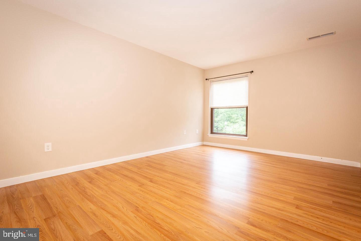 9 Silverwood Cir #11 Property Photo 14