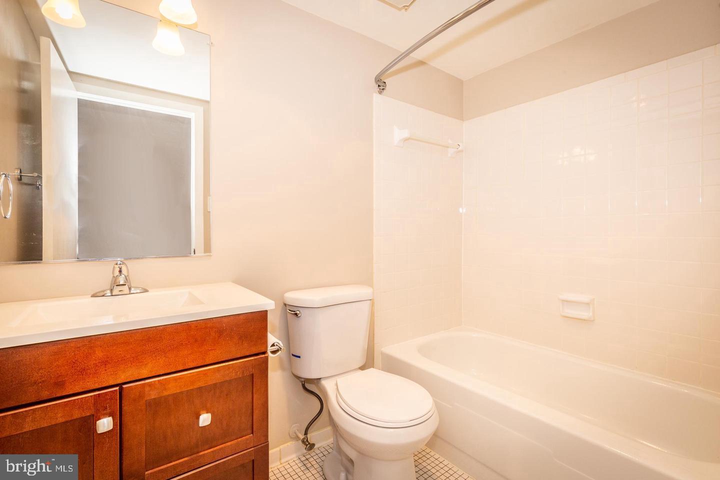9 Silverwood Cir #11 Property Photo 22