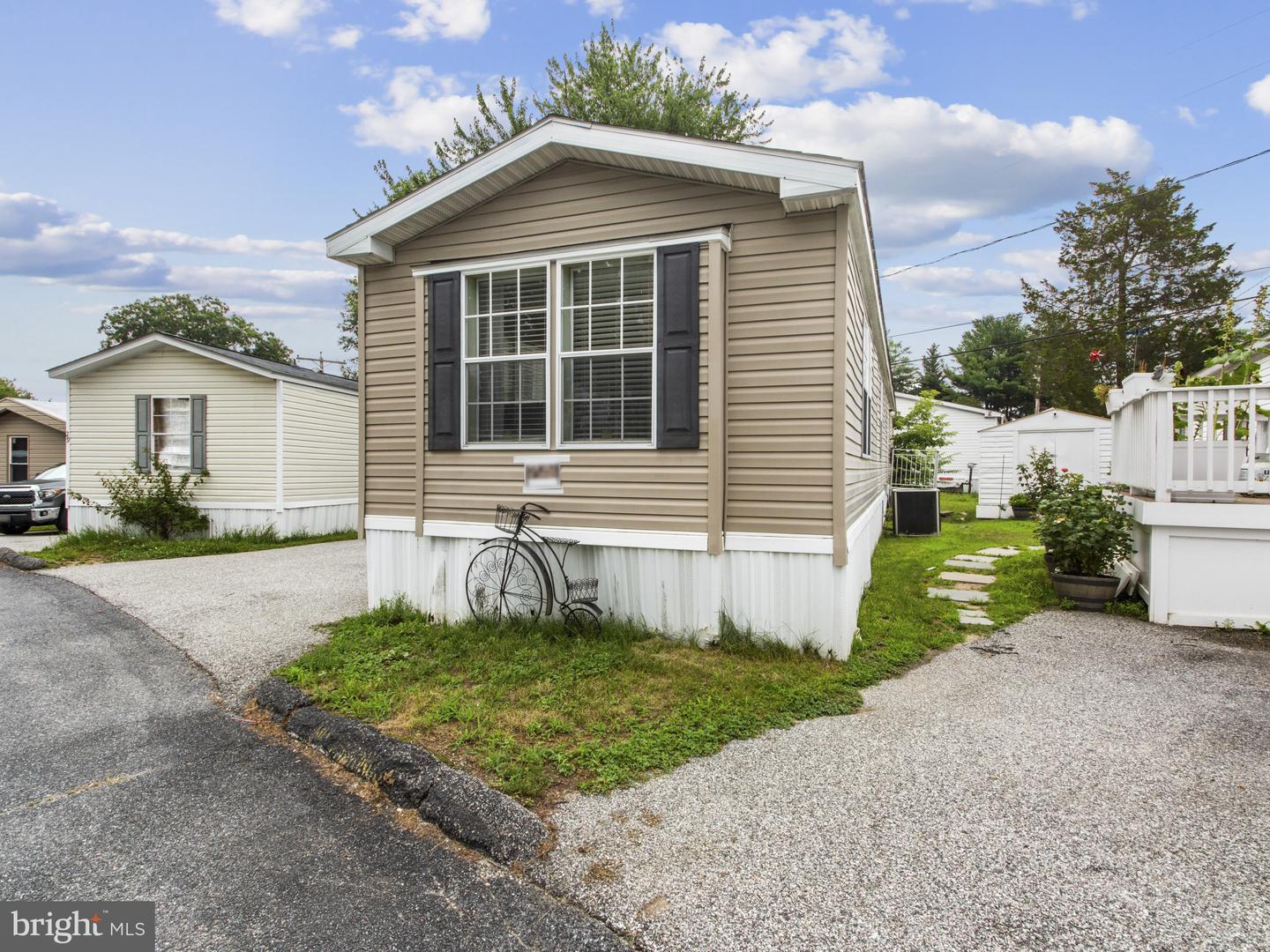 30 Chesapeake Mobile Ct Property Photo 1