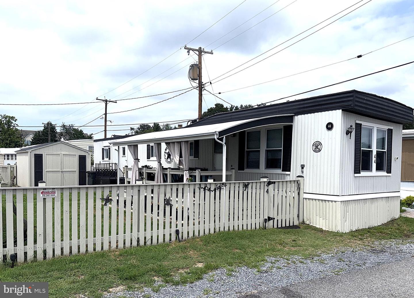 8049 Veterans #44 Property Photo 1
