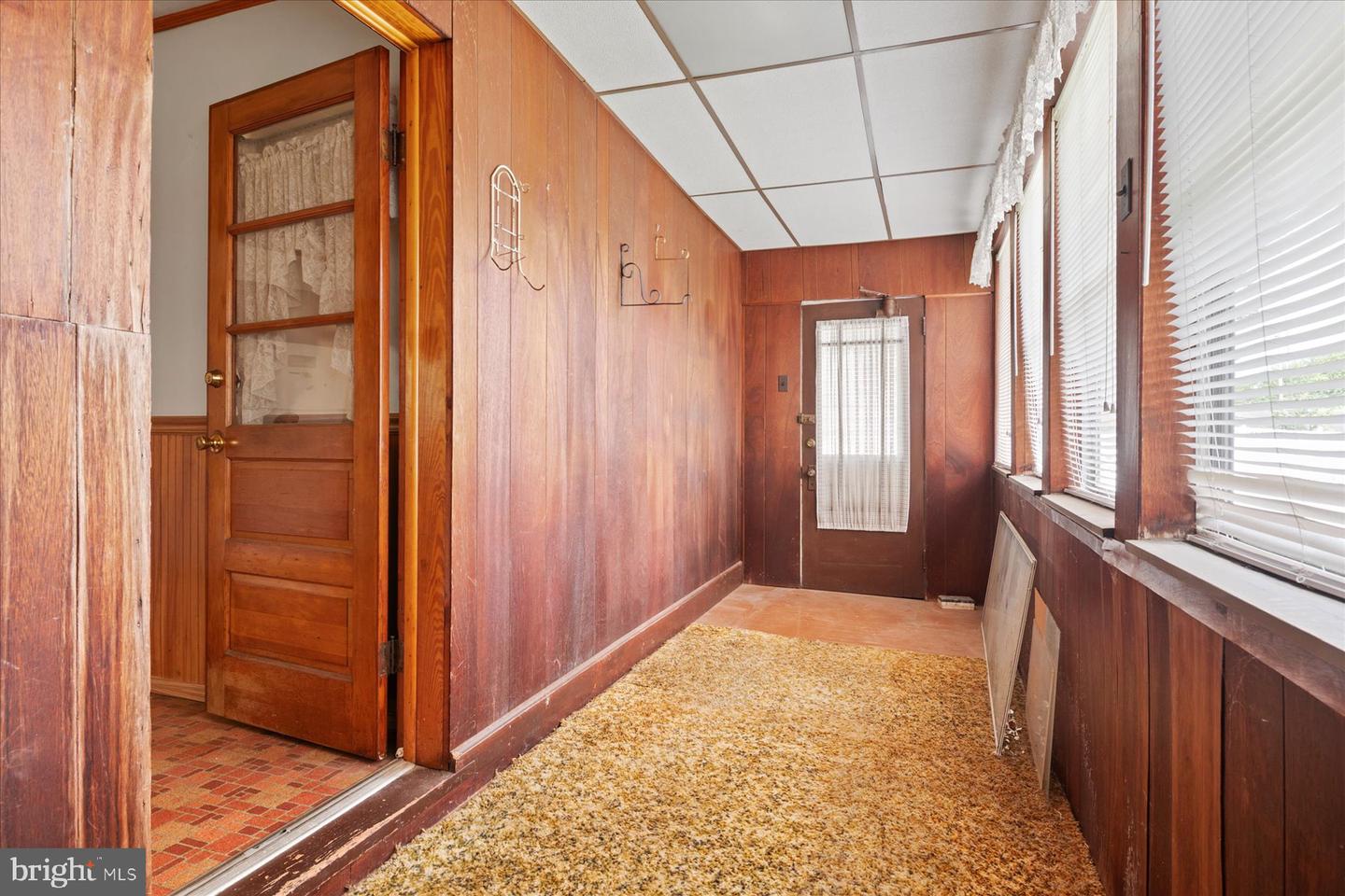 212 Charles St Property Photo 13
