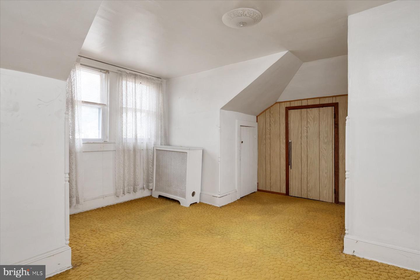 212 Charles St Property Photo 19