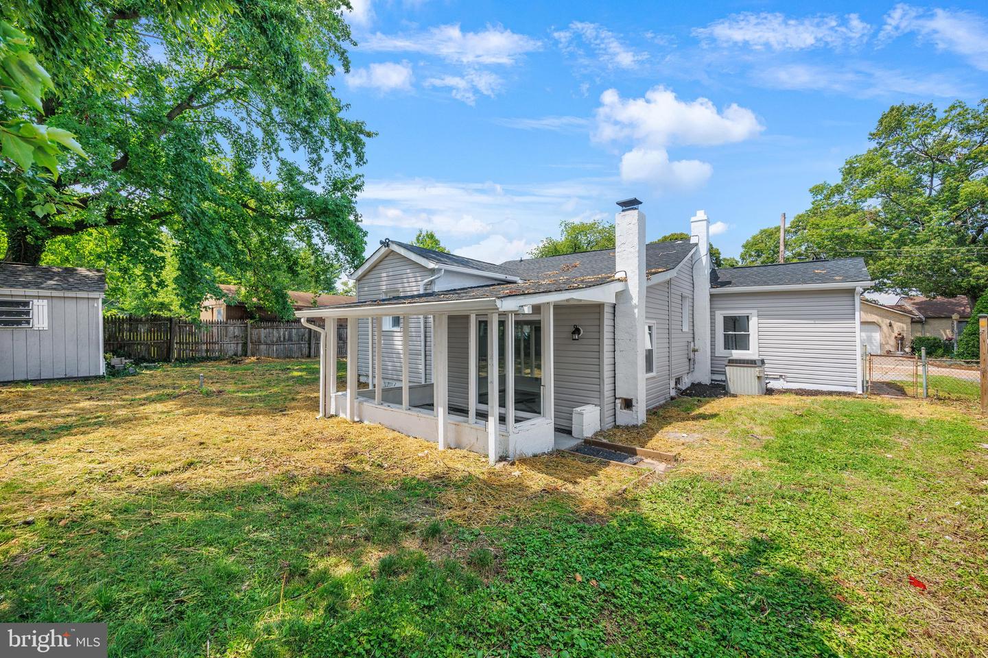 1561 Efford Rd Property Photo 30