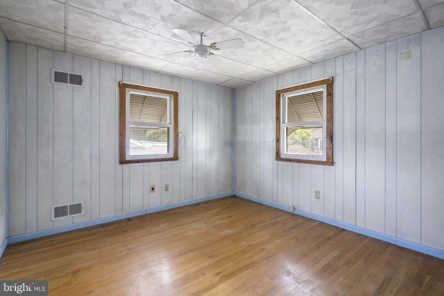 706 James Rd Property Photo 15