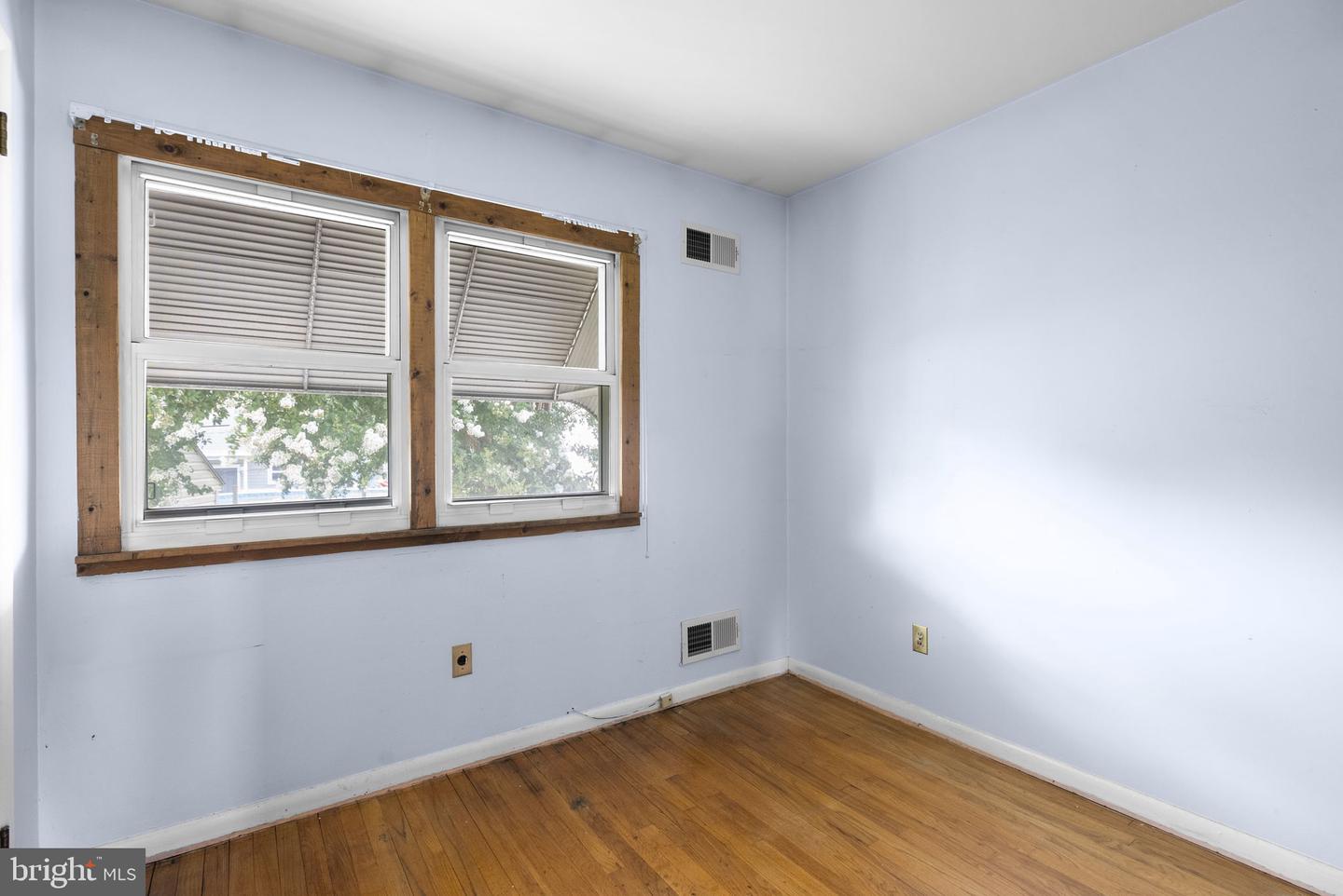 706 James Rd Property Photo 17