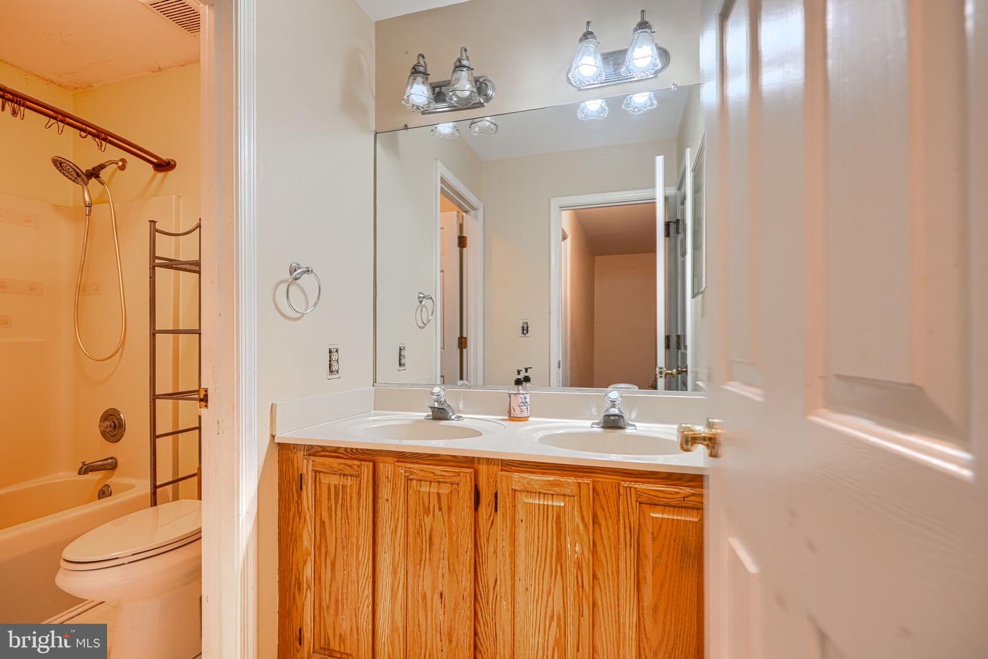 106 Idlewild Rd Property Photo 35