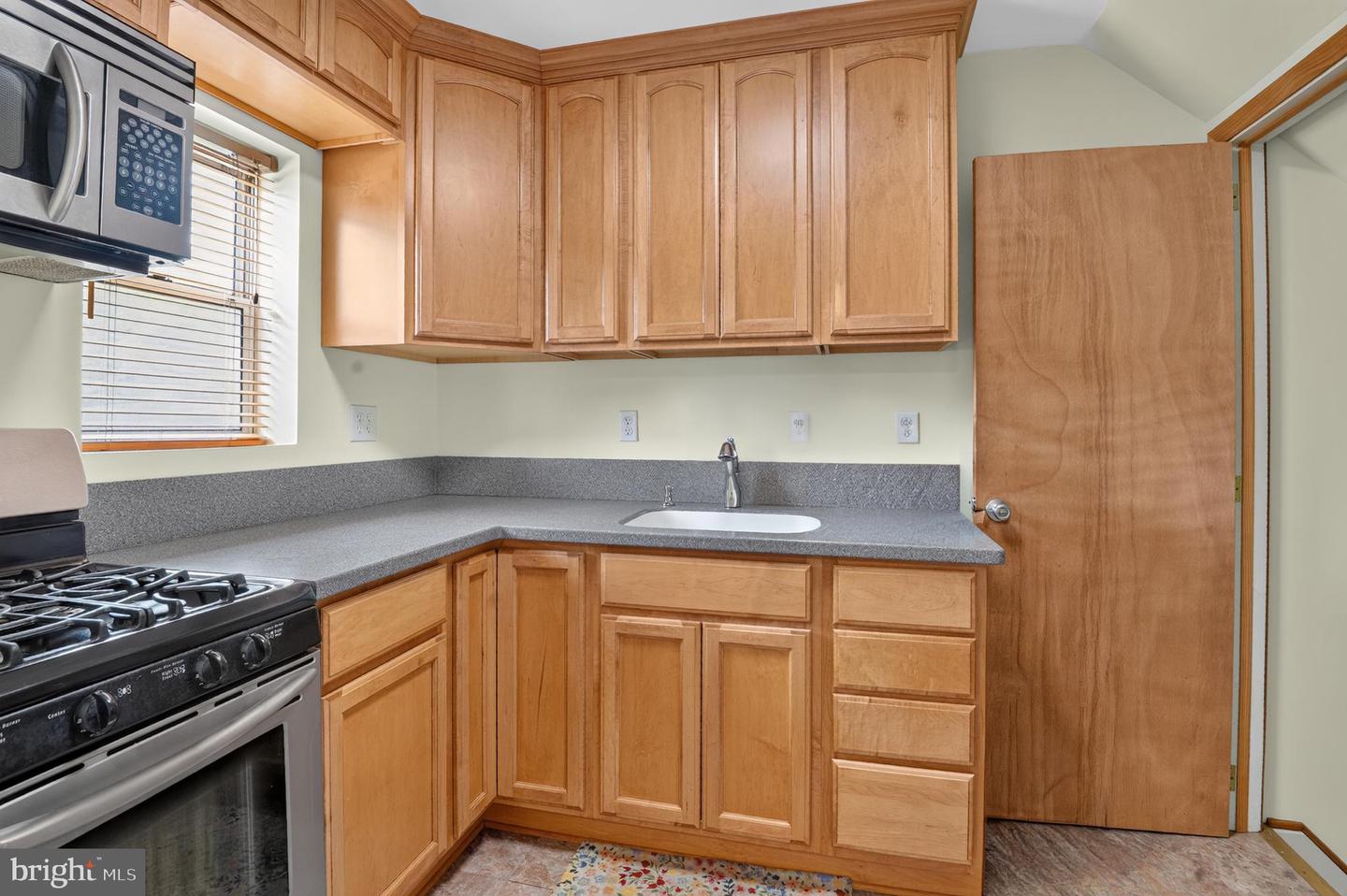 5216 Patrick Henry Property Photo 7