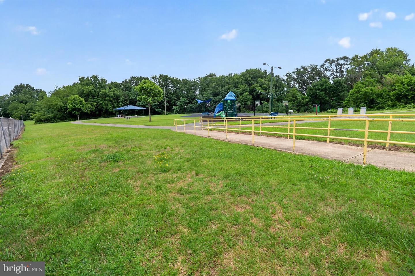 5216 Patrick Henry Property Photo 32