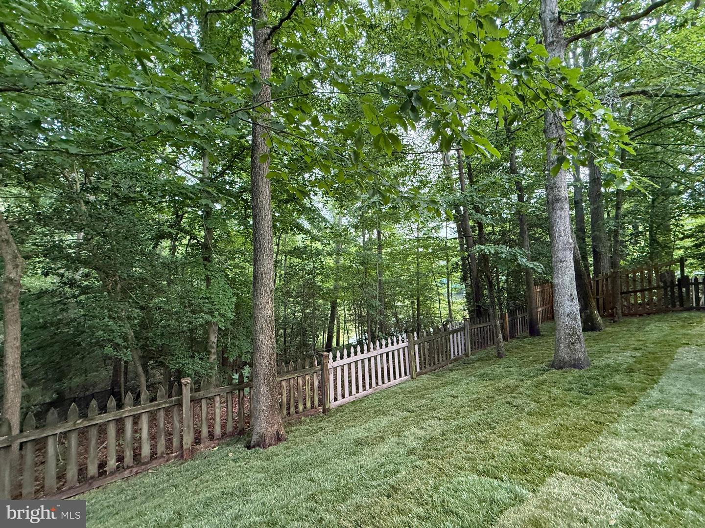 126 Gilbert Ct Property Photo 25