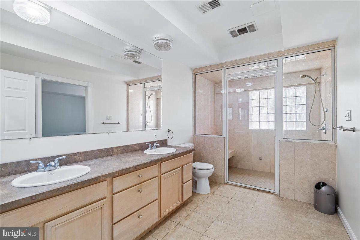 126 Gilbert Ct Property Photo 39