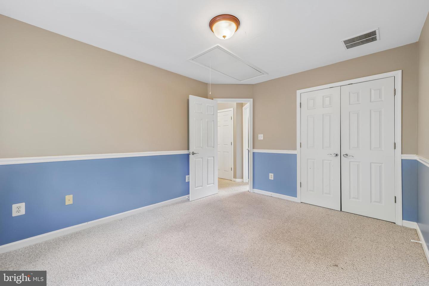 1866 Disney Estates Cir Property Photo 30