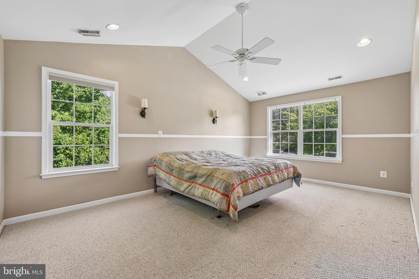 1866 Disney Estates Cir Property Photo 33