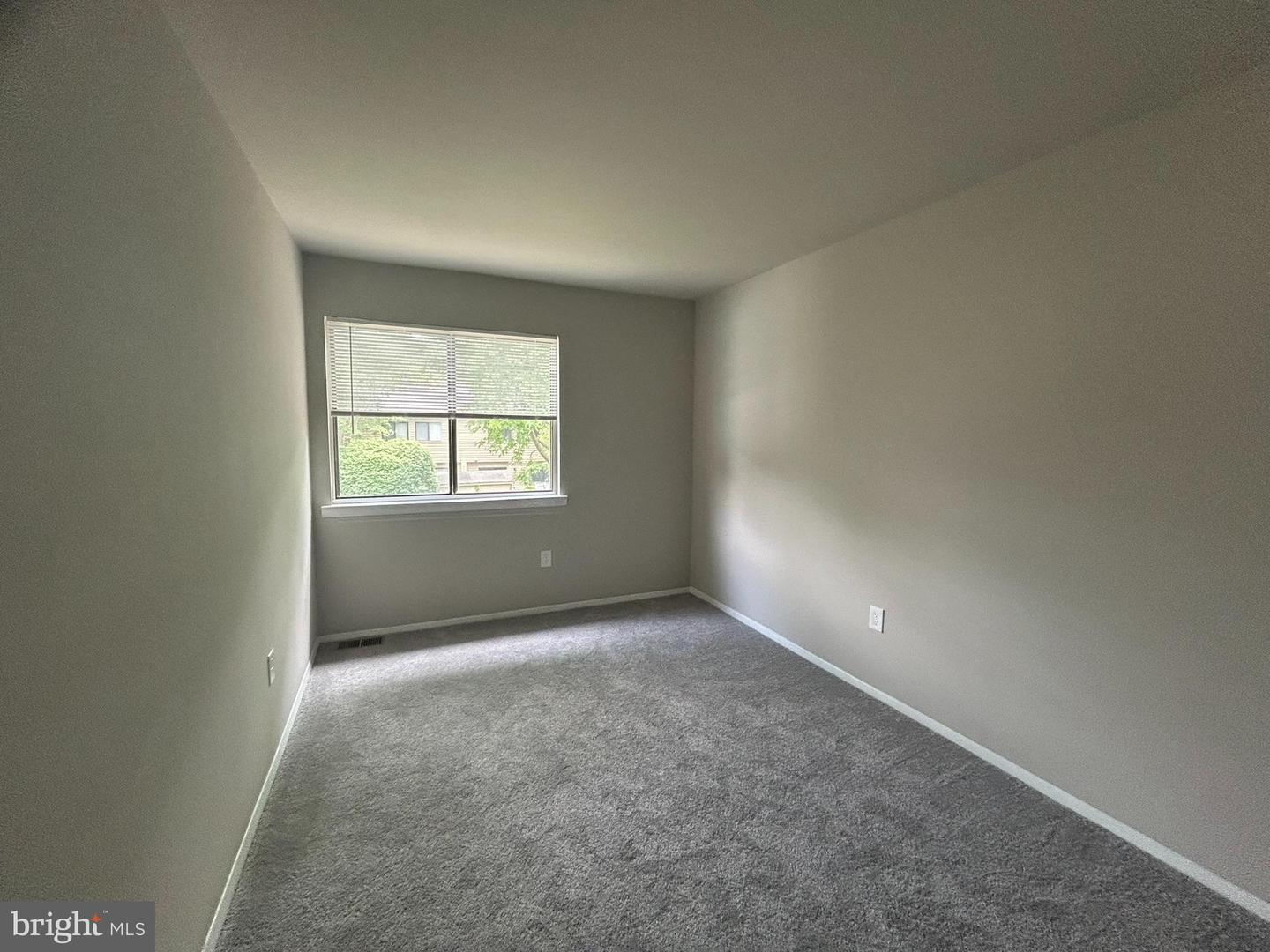 1041 Cedar Ridge Ct Property Photo 11