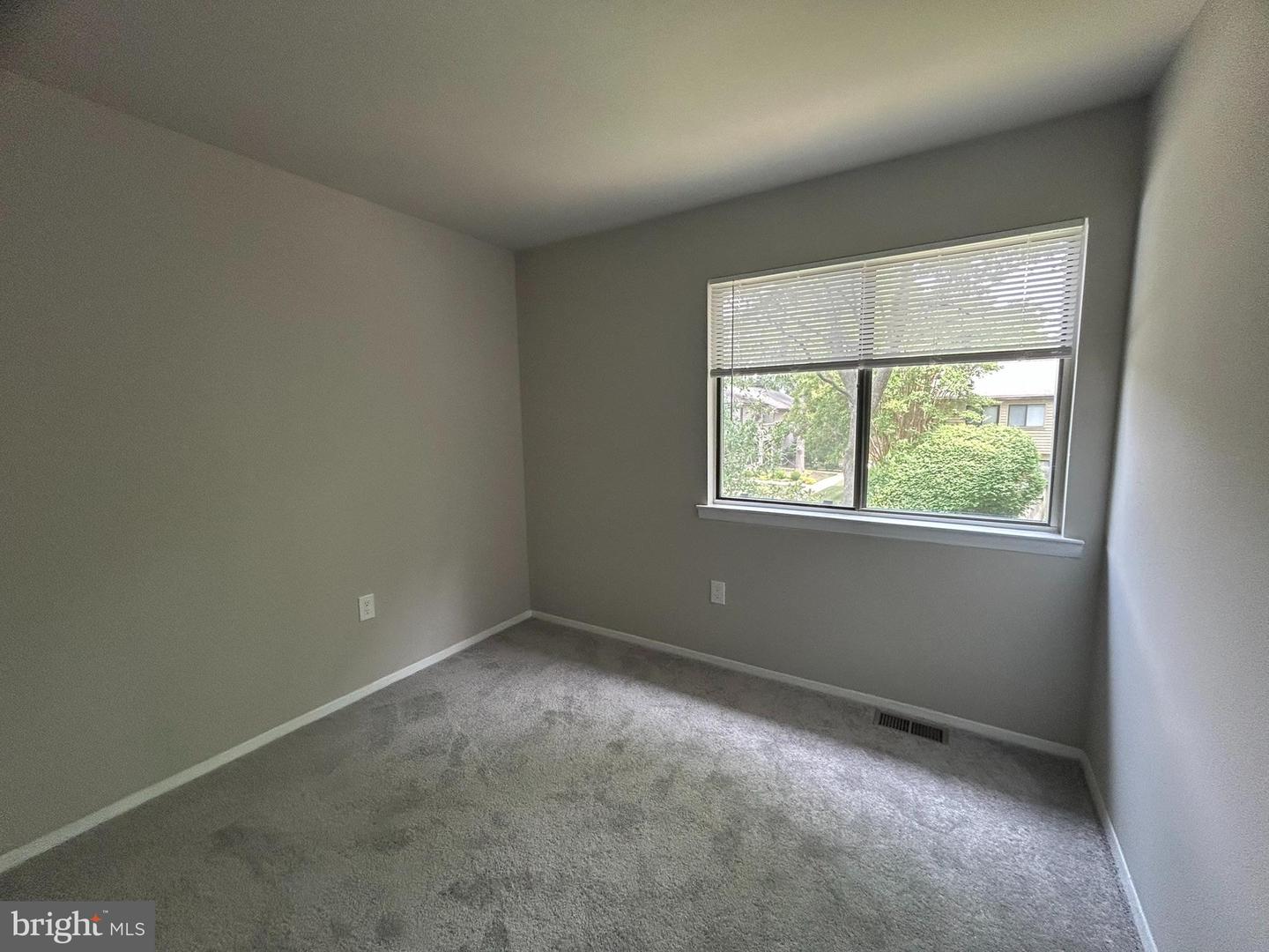 1041 Cedar Ridge Ct Property Photo 13