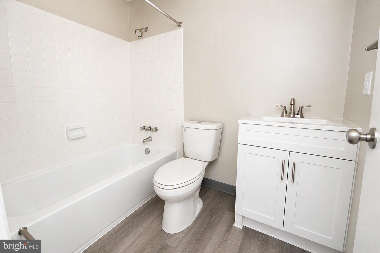 1041 Cedar Ridge Ct Property Photo 15