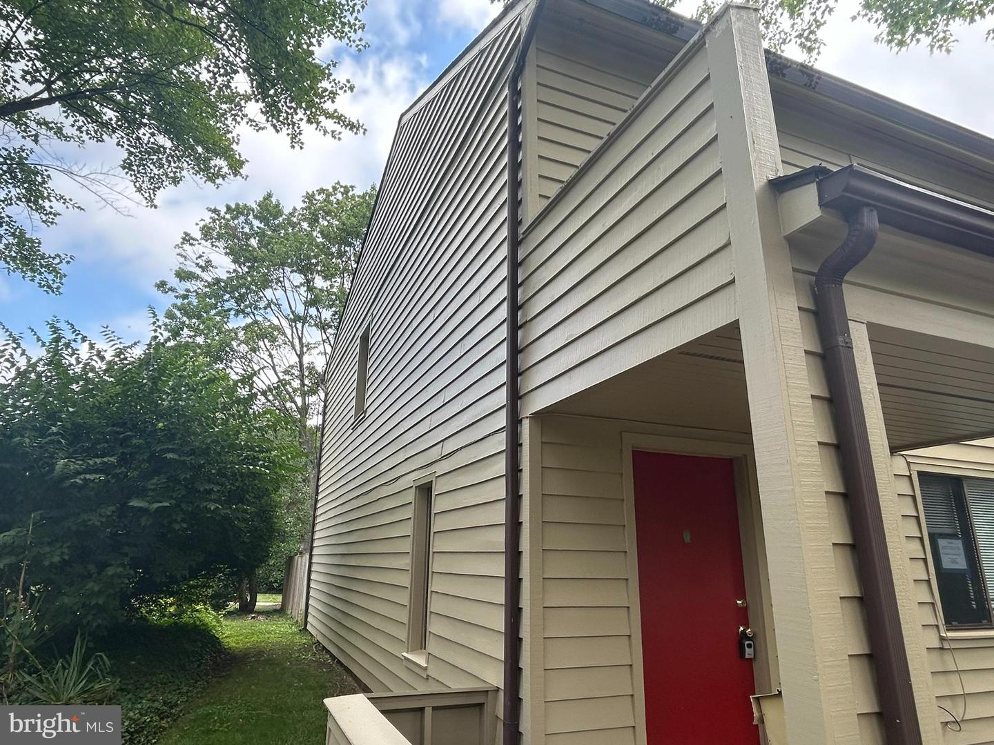 1041 Cedar Ridge Ct Property Photo 18