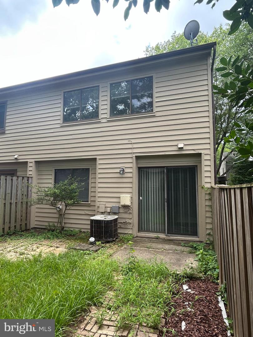 1041 Cedar Ridge Ct Property Photo 21