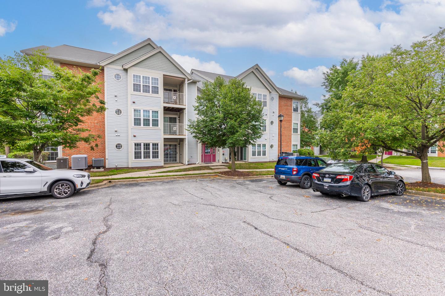 312 Blue Water Ct #104 D Property Photo 1