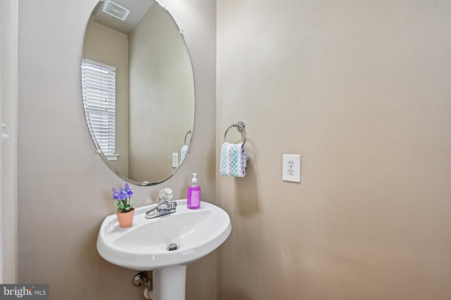 2403 Old Mystic Ct Property Photo 23