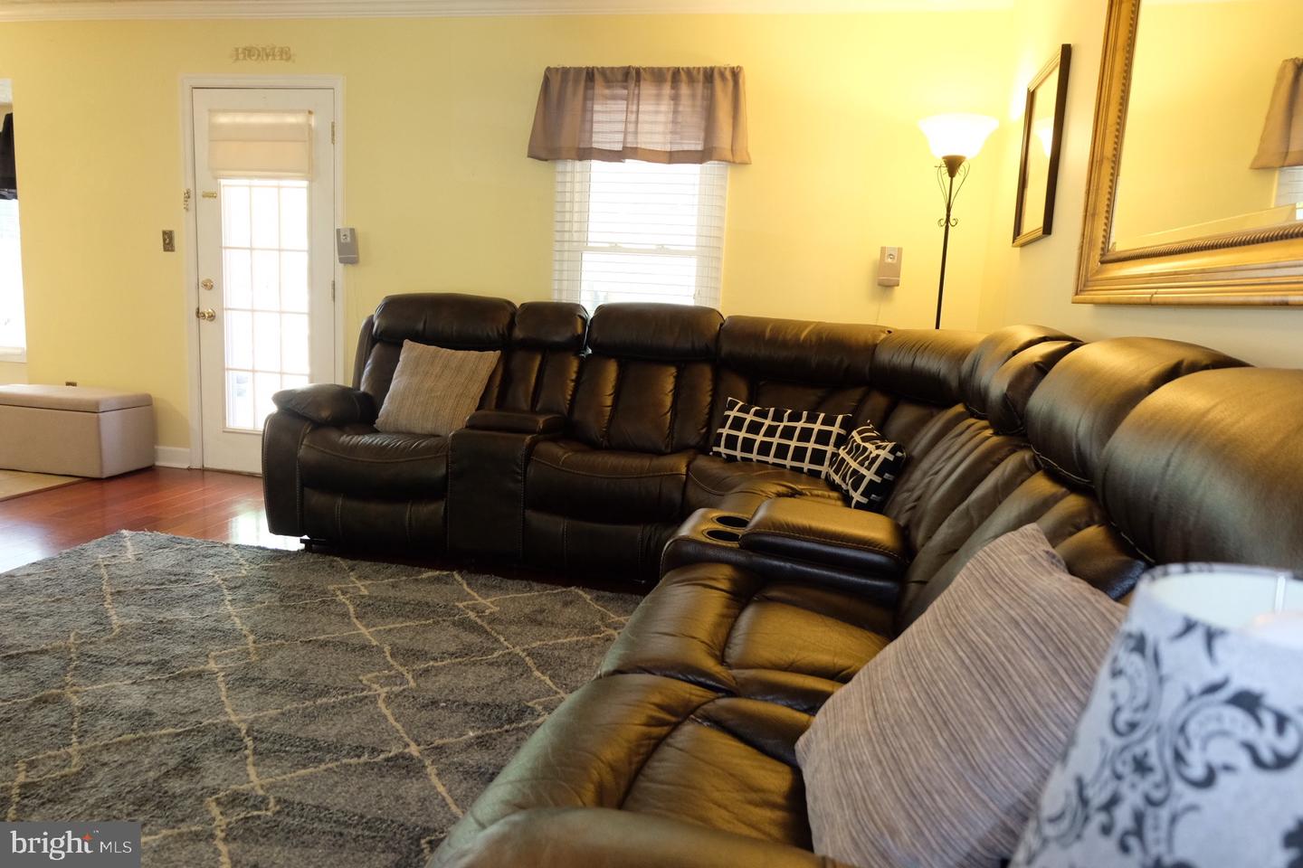 1000 Elbridge Way Property Photo 5