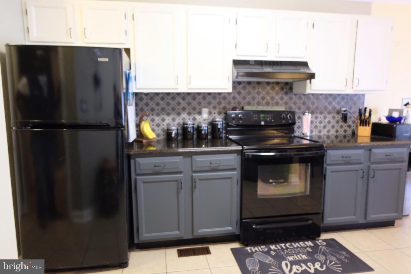 1000 Elbridge Way Property Photo 9