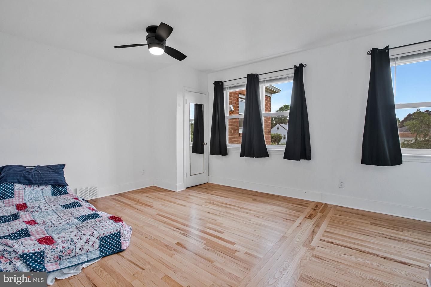 4 Hampton Rd Property Photo 8