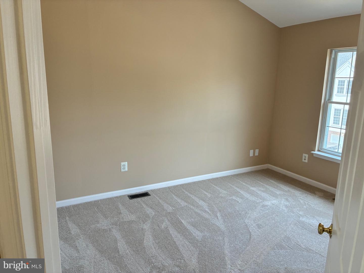 1410 Peregrine Path Property Photo 12