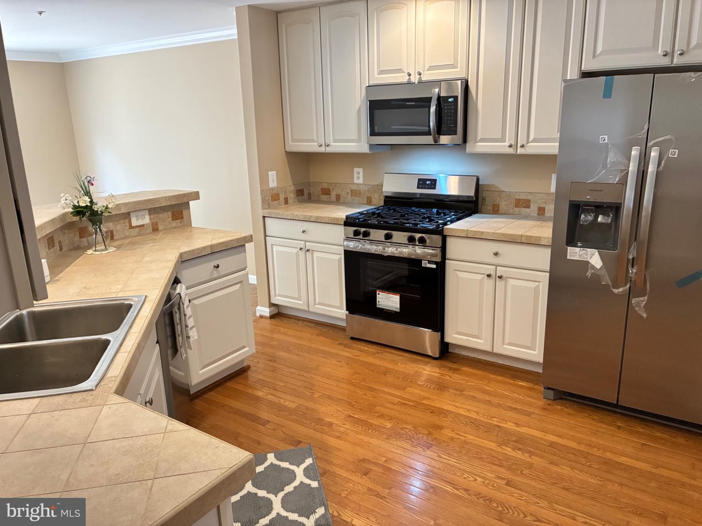 1410 Peregrine Path Property Photo 38