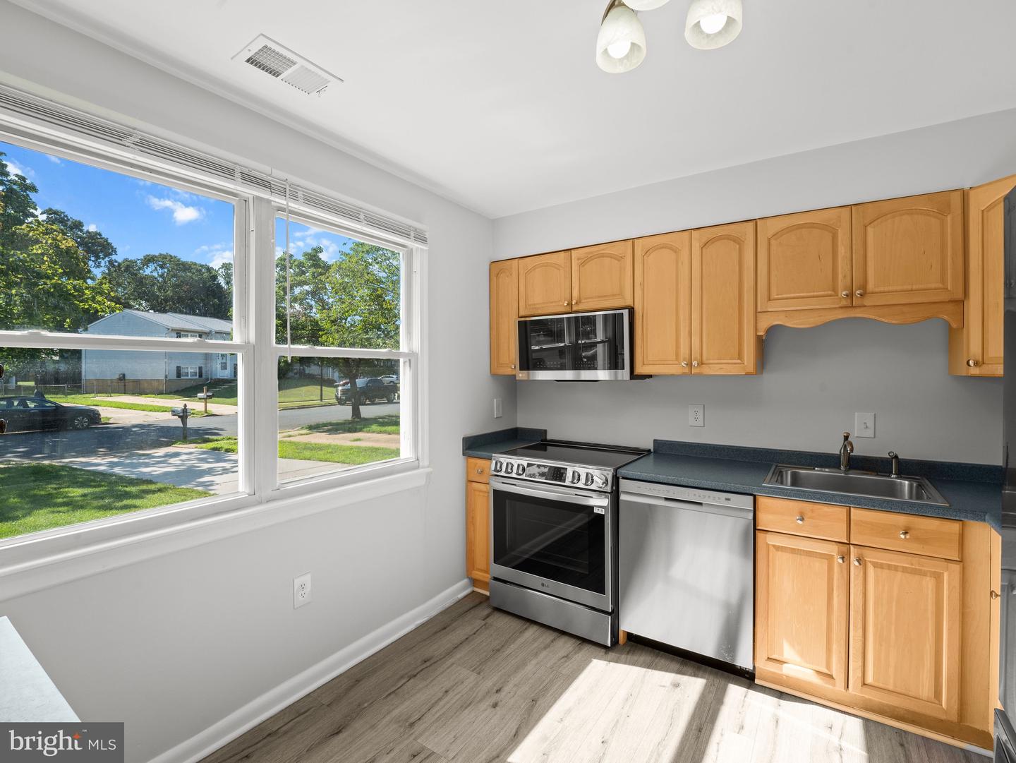 369 Volley Ct Property Photo 6
