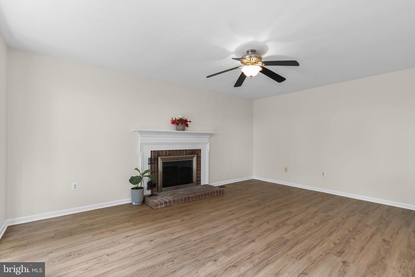 1728 Wickham Way Property Photo 25