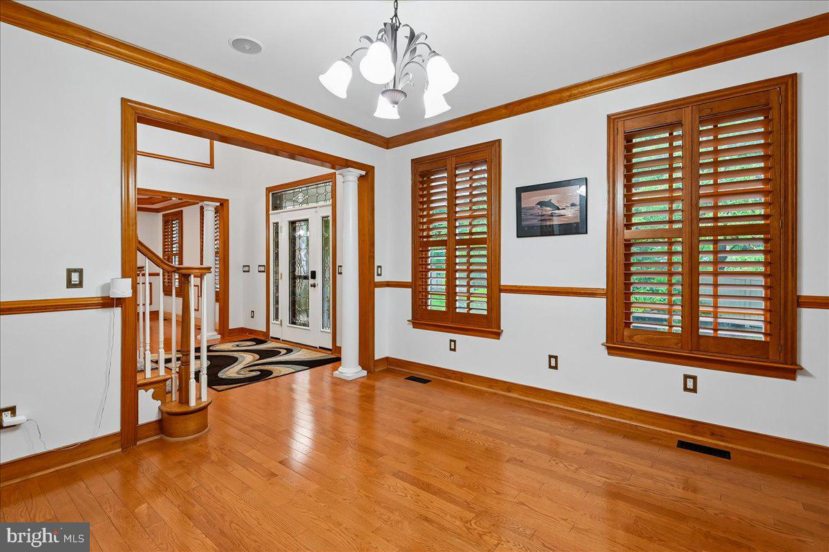 11 Walters Way Property Photo 13