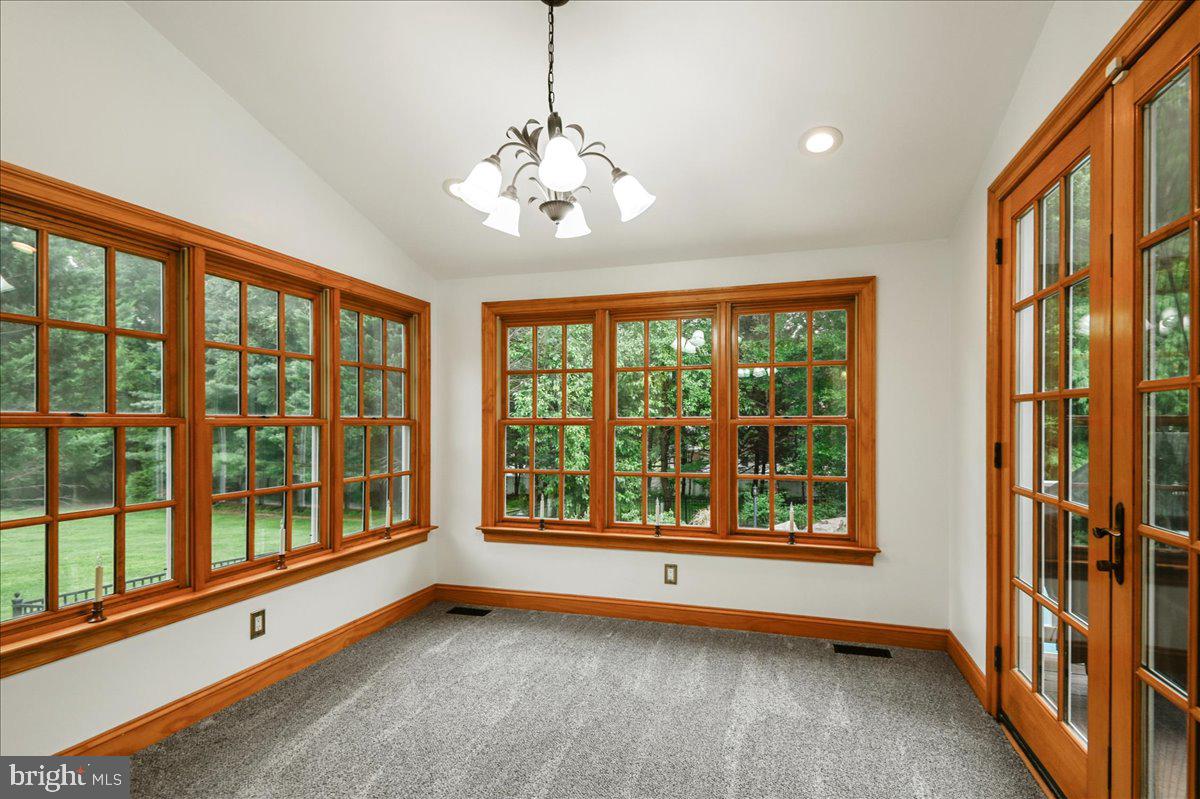 11 Walters Way Property Photo 19