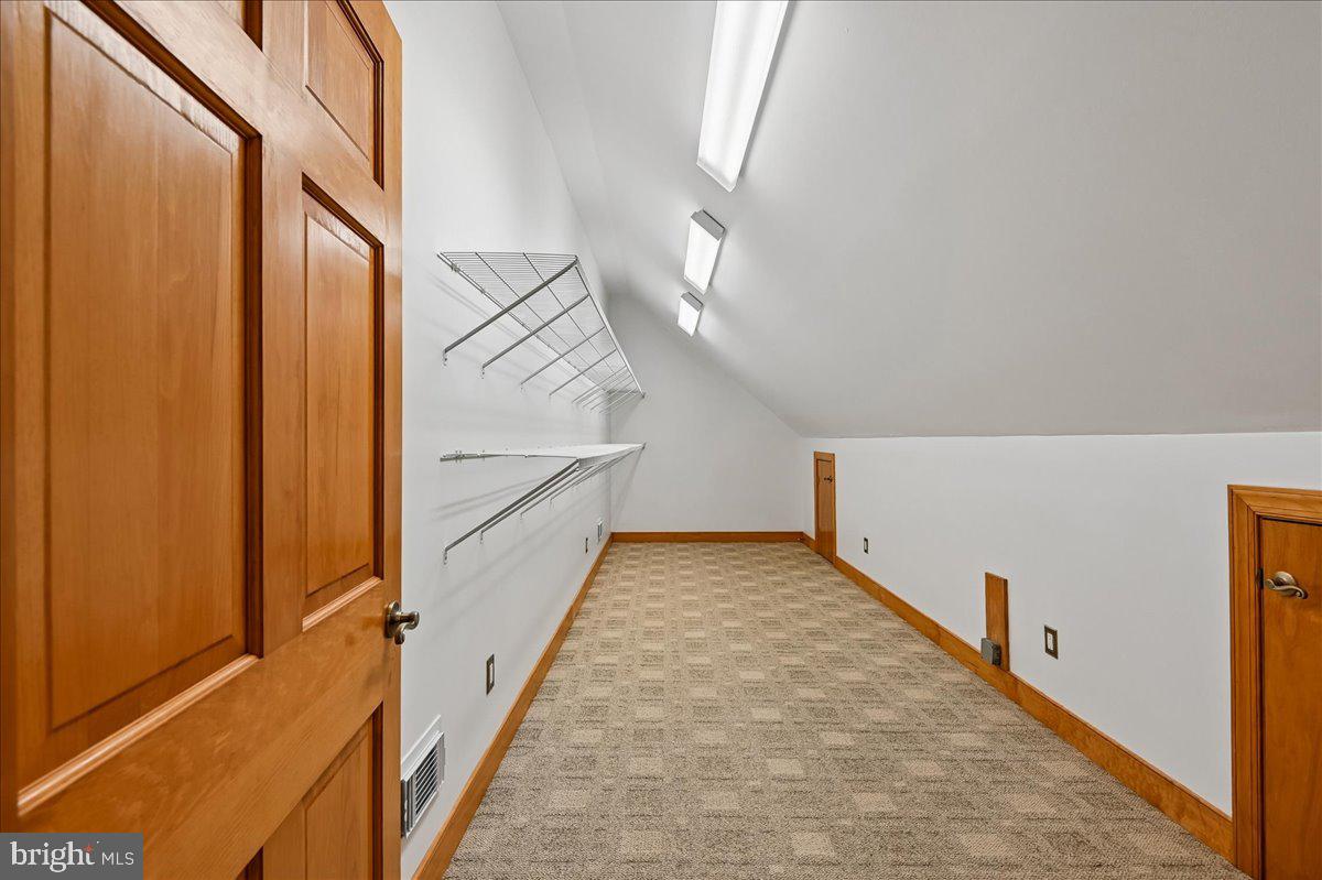 11 Walters Way Property Photo 54