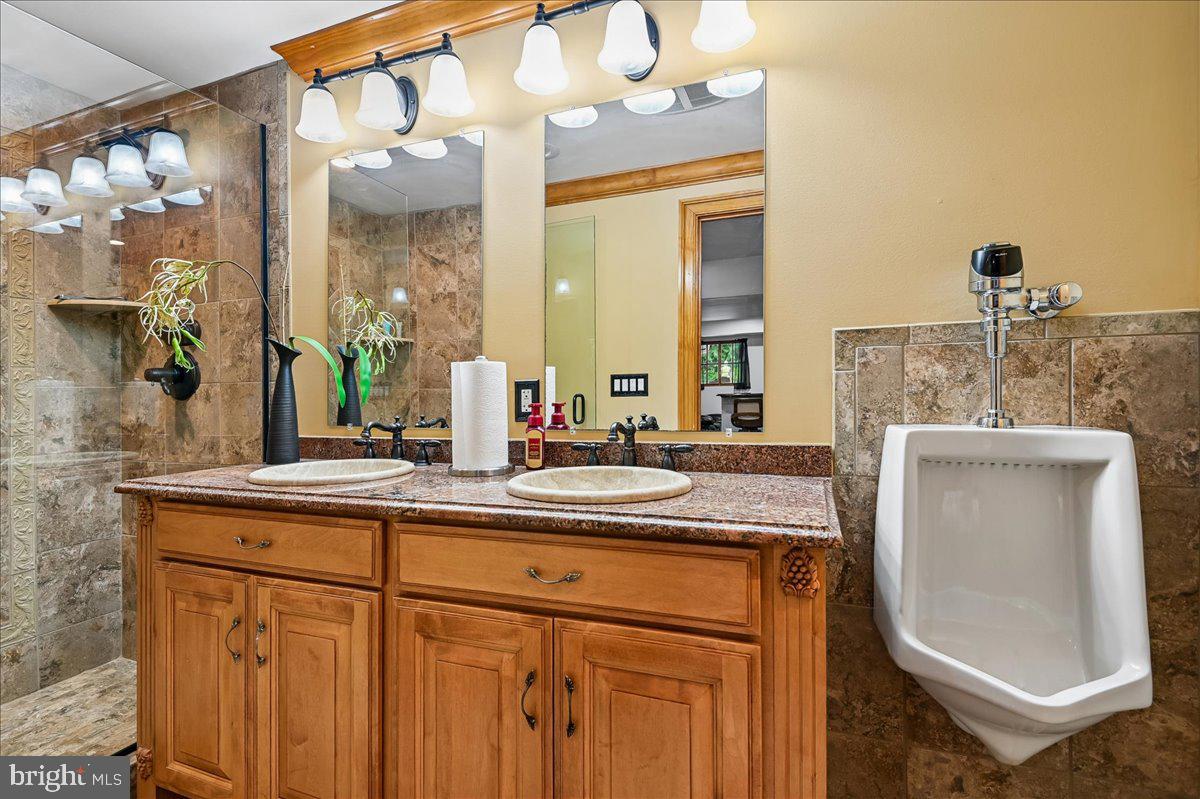 11 Walters Way Property Photo 85