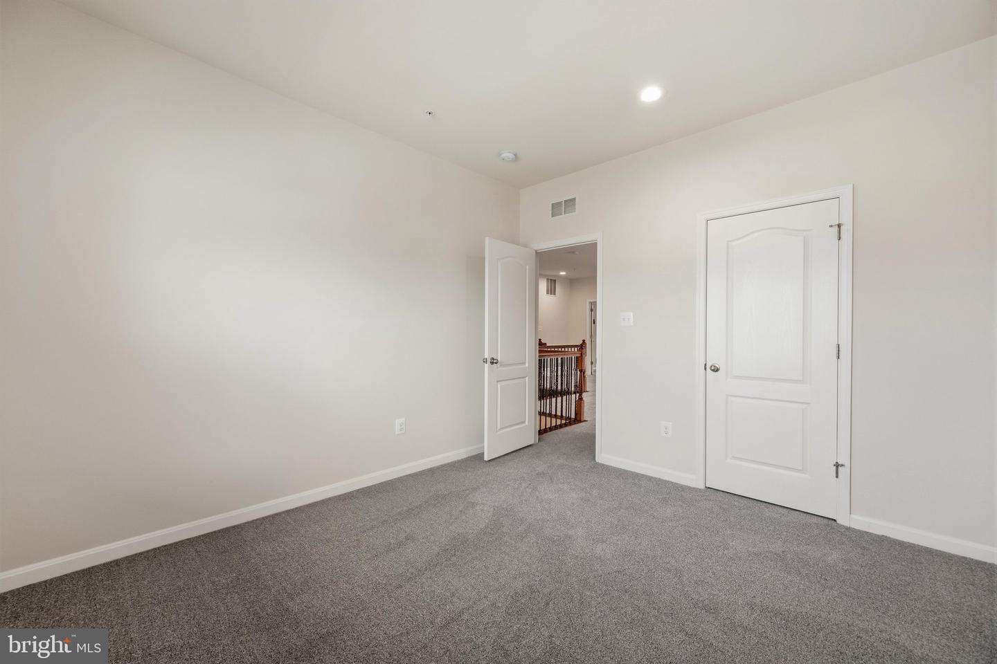 7976 Meridian Dr Property Photo 39