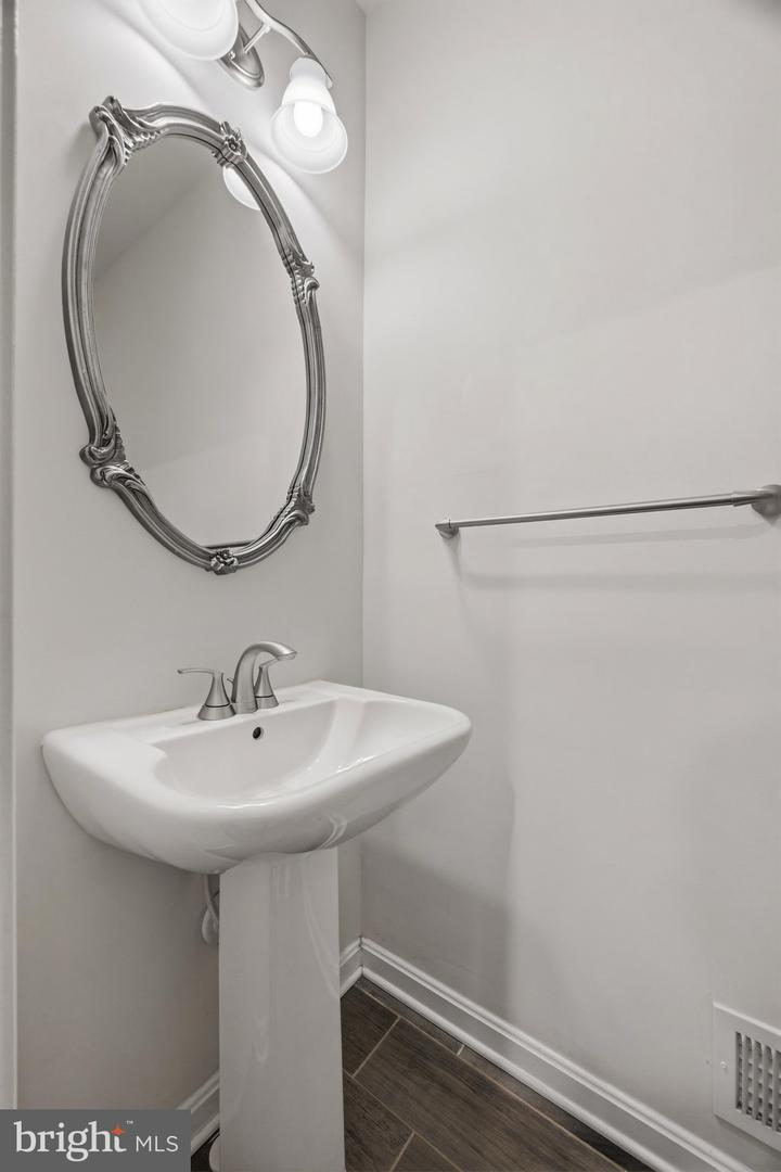 7976 Meridian Dr Property Photo 70