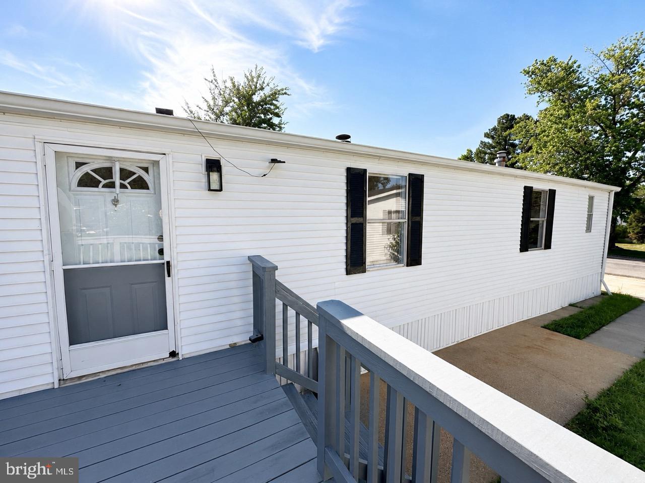 114 Berts Dr Property Photo 3