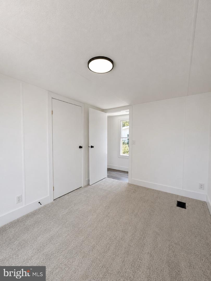 114 Berts Dr Property Photo 18