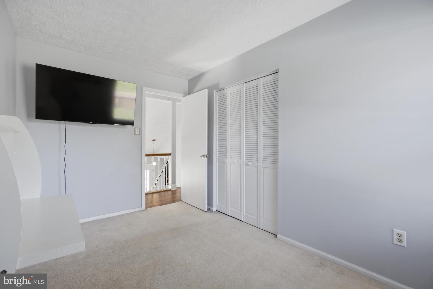7946 Royal Mint Pl Property Photo 13
