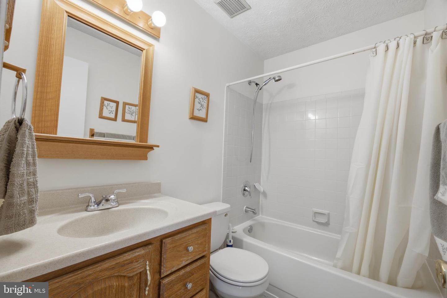 7946 Royal Mint Pl Property Photo 14