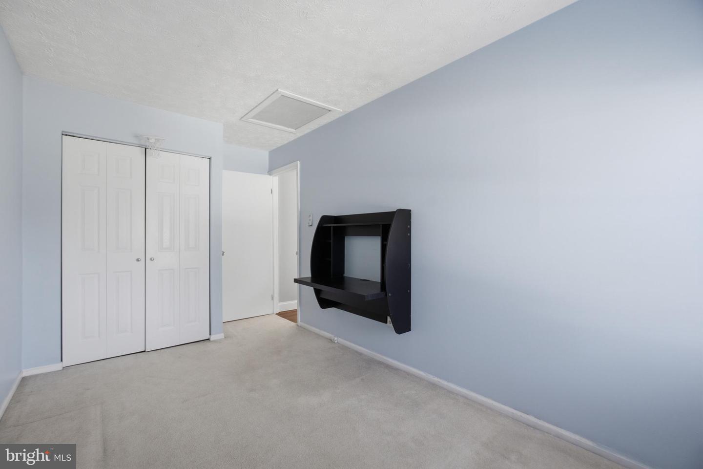 7946 Royal Mint Pl Property Photo 16