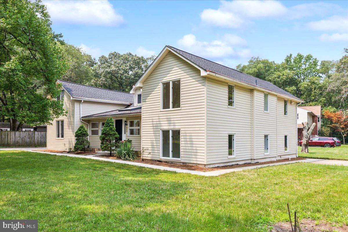 423 Shetlands Ln Property Photo 31